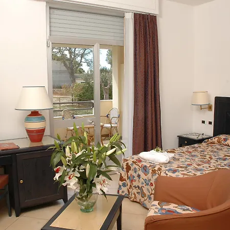 Jr Elba International 酒店 卡波利韦里