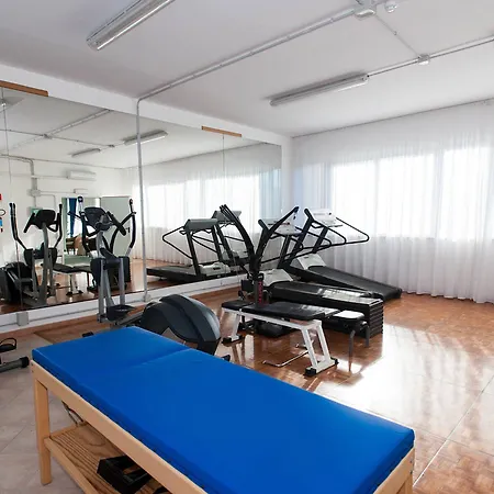 Jr Elba International 酒店 4*