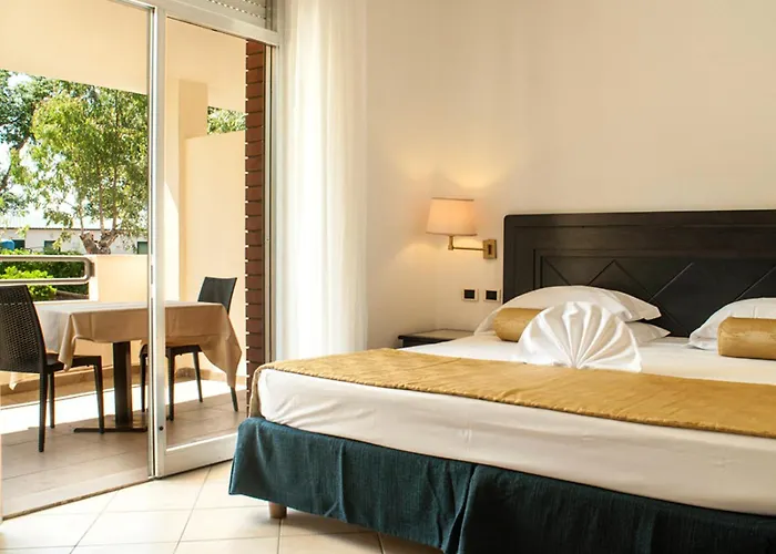 Jr Elba International Ξενοδοχείο 4*