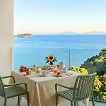 Jr Elba International 4*