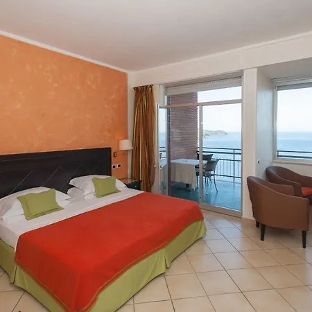 Jr Elba International 4* Capoliveri (Isola d'Elba)