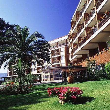 Hotell Jr Elba International 4*