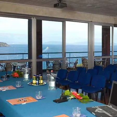 Jr Elba International Capoliveri