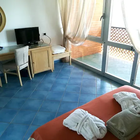 Jr Elba International 4*