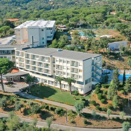 Jr Elba International Hotell 4*