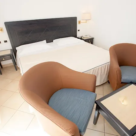 מלון Th - Grand Elba International 4*