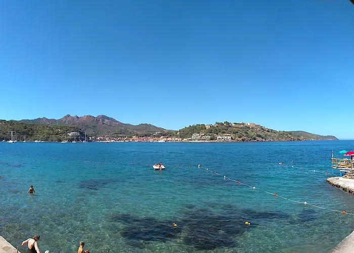 Otel Jr Elba International