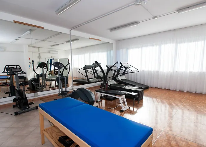 Jr Elba International Otel 4*