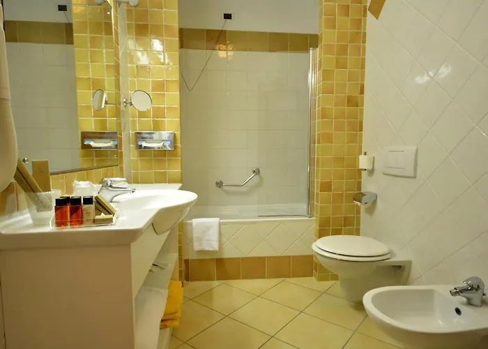 Jr Elba International 4*