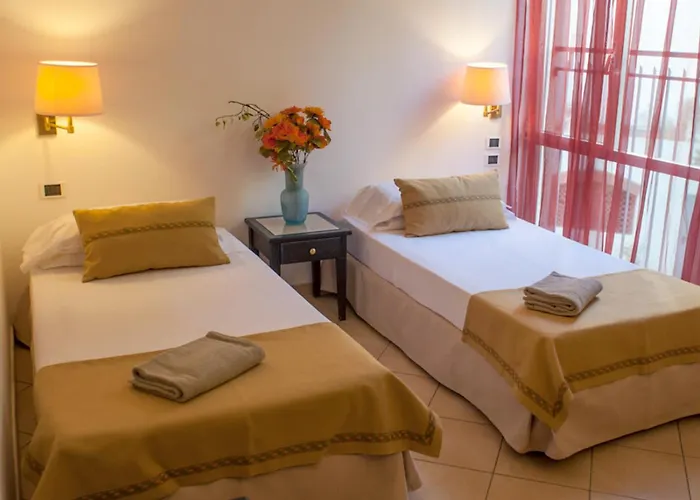 Otel Jr Elba International